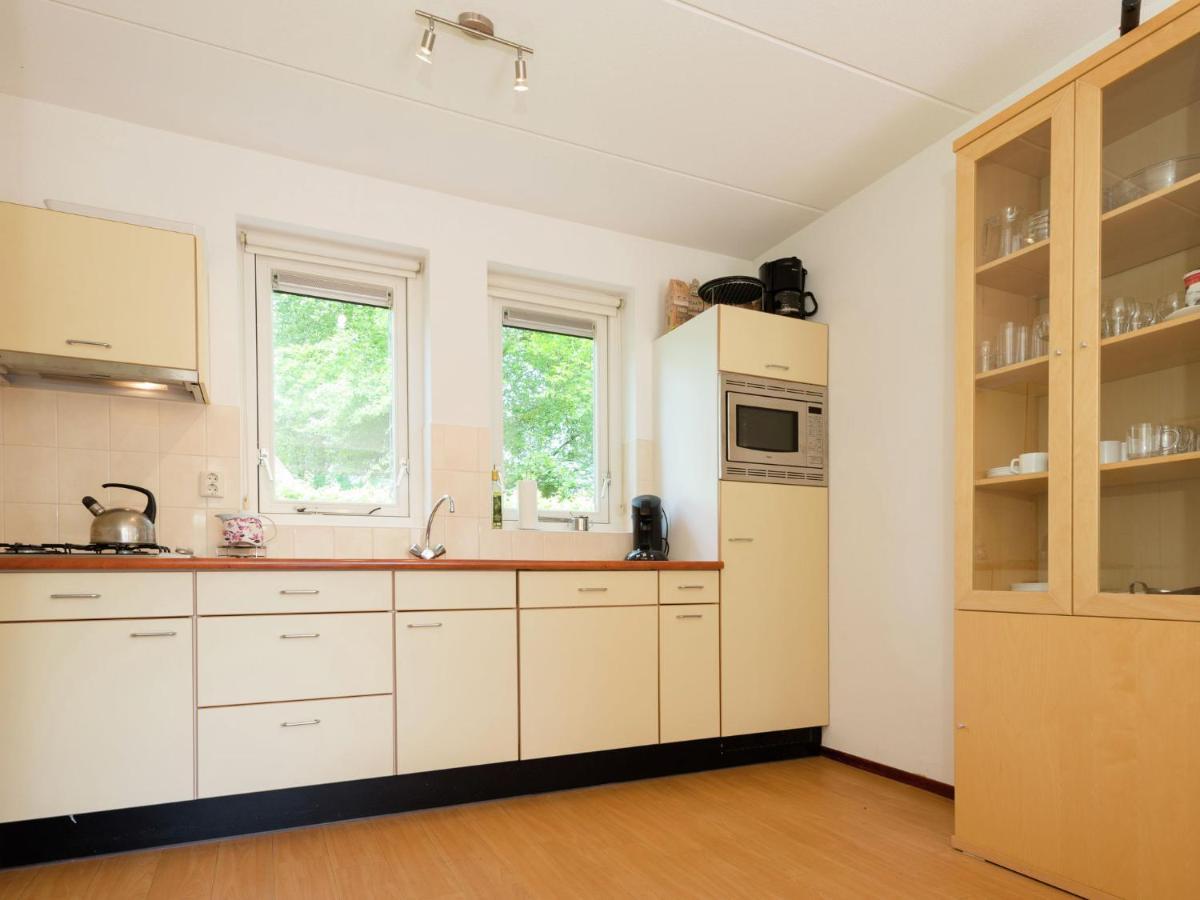 Villa With Spacious Garden Near Heeten Exteriör bild