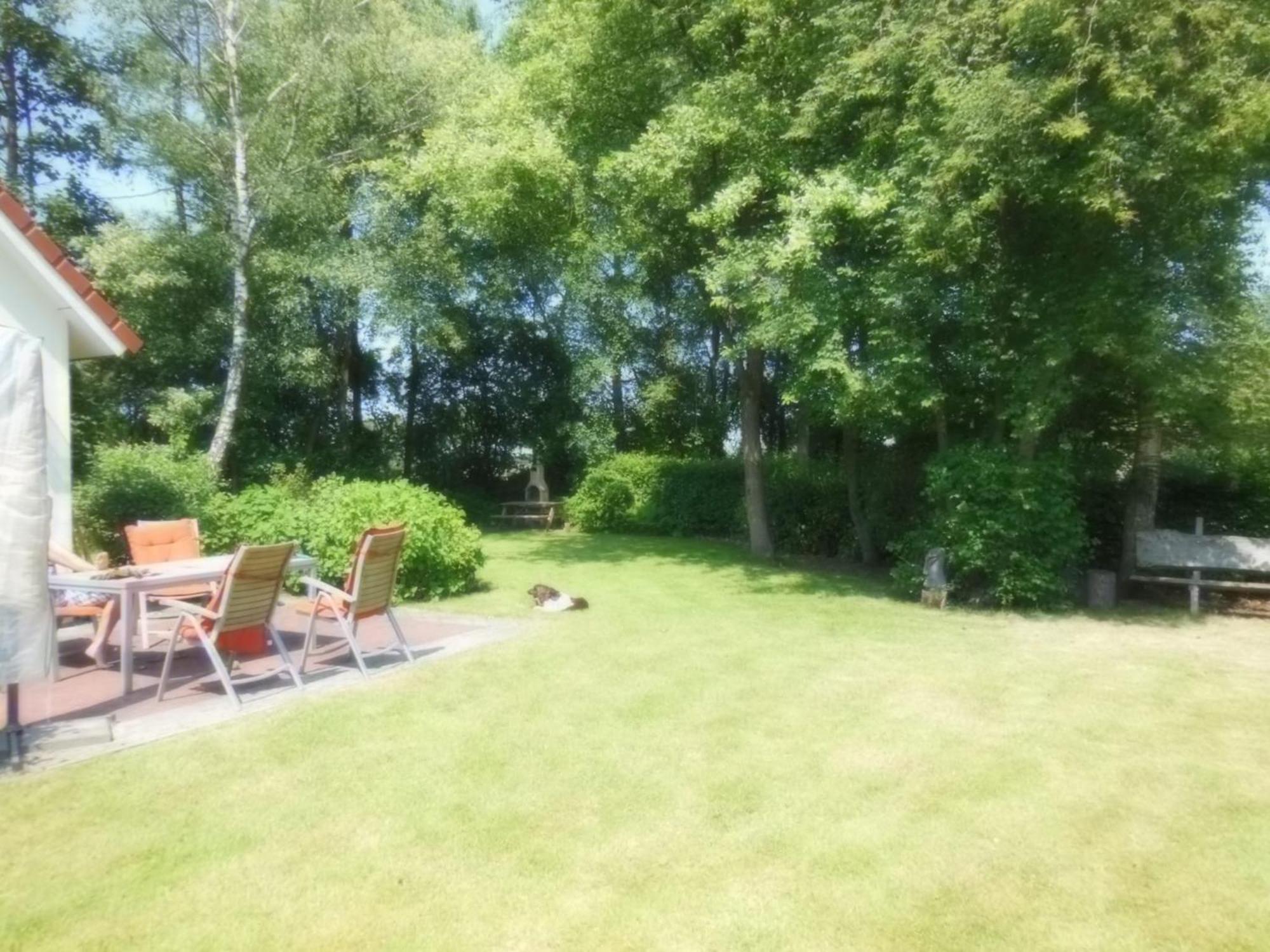 Villa With Spacious Garden Near Heeten Exteriör bild