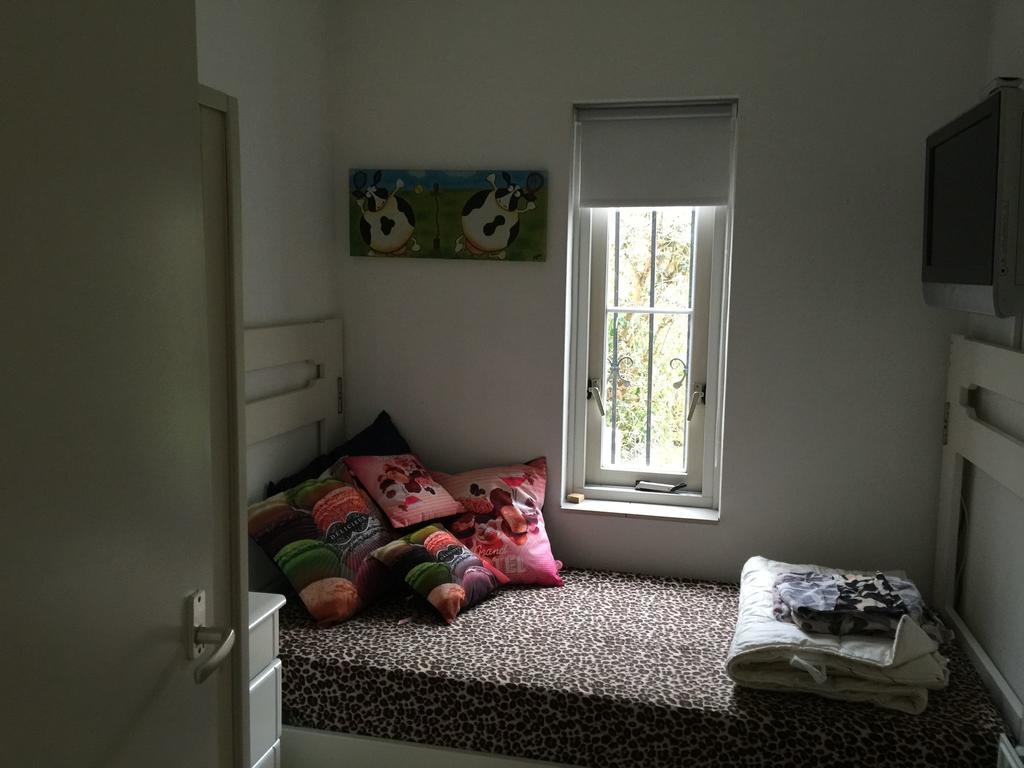 Villa With Spacious Garden Near Heeten Exteriör bild
